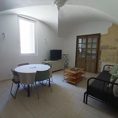 Dans Maison De Maitre, Appartement Independant. Montfrin エクステリア 写真