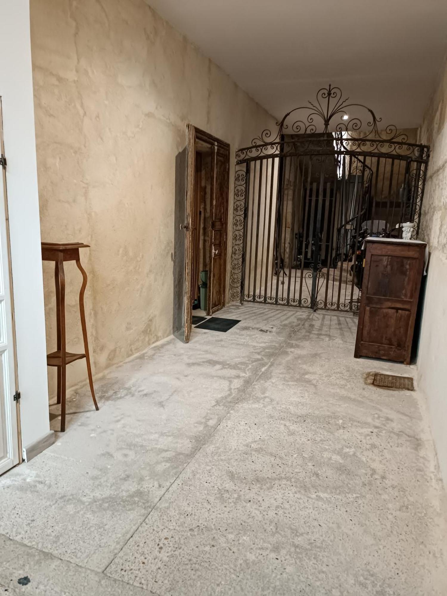 Dans Maison De Maitre, Appartement Independant. Montfrin エクステリア 写真